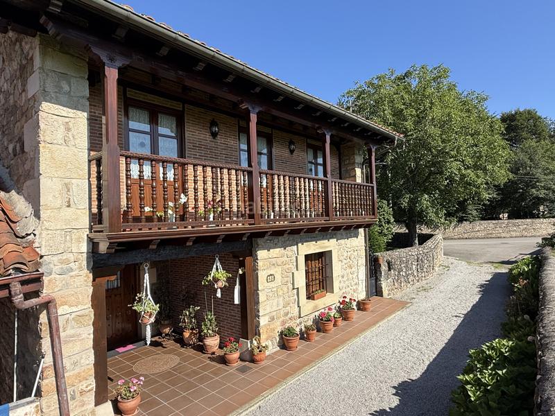 Foto db420240-47c7-4b18-b633-4e61221282b4. Casa pareada en vernejo - bo vernejo 48 casa montañesa en vernejo cabezon de la sal en Cabezón de la Sal
