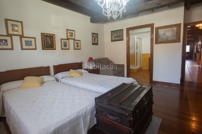 Foto 0fd9b53c-6924-453f-8117-aeacd35e0df4. Maison jumelée dans barrio de abajo - pb ucieda abajo 81 dans Ruente