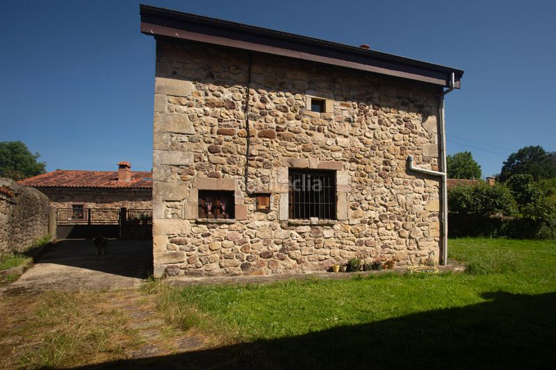 Foto 9a2a8b81-dba4-4cce-9a7a-2d934ea23dc0. Casa amb calefacció a Mazcuerras