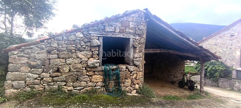 Foto 7b28b7b3-94bb-483a-b129-9bf8e0cc7ce5. Casa aparellada a Lamasón