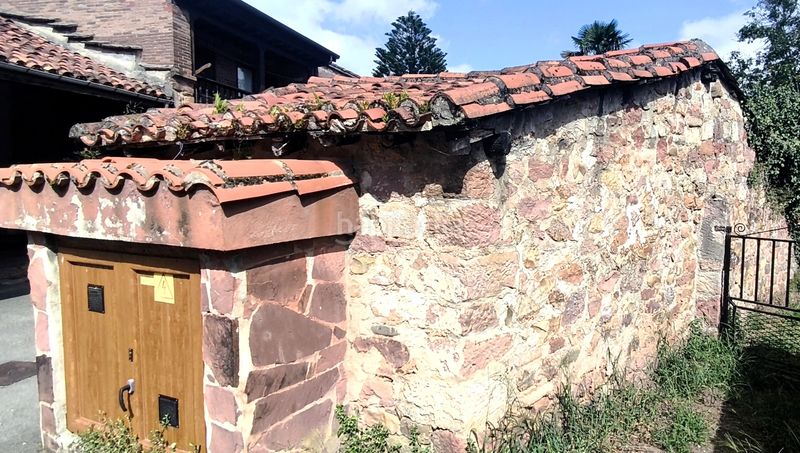 Foto d2bcf3da-10c0-4f81-88b3-d7a513aa5af3. Casa aparellada amb calefacció aparcament a Mazcuerras