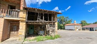 Casa  Valoria - bo valoria 13. Cuadra pareada en esquina con grandes posibilidades udías
