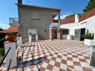 Casa in Cabrera d´Anoia. Planta baja tipo casa en alquiler con opción a compra cabrera da