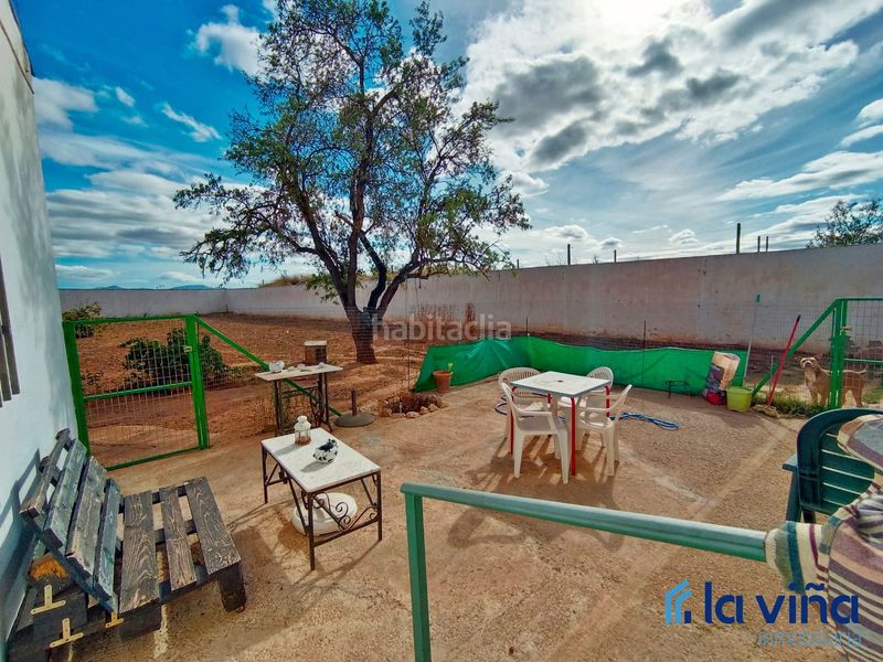 Foto 3d387ab7-1bbe-4c3a-8a45-f8512c32cb0e. Casa amb aparcament a Fuente de Piedra
