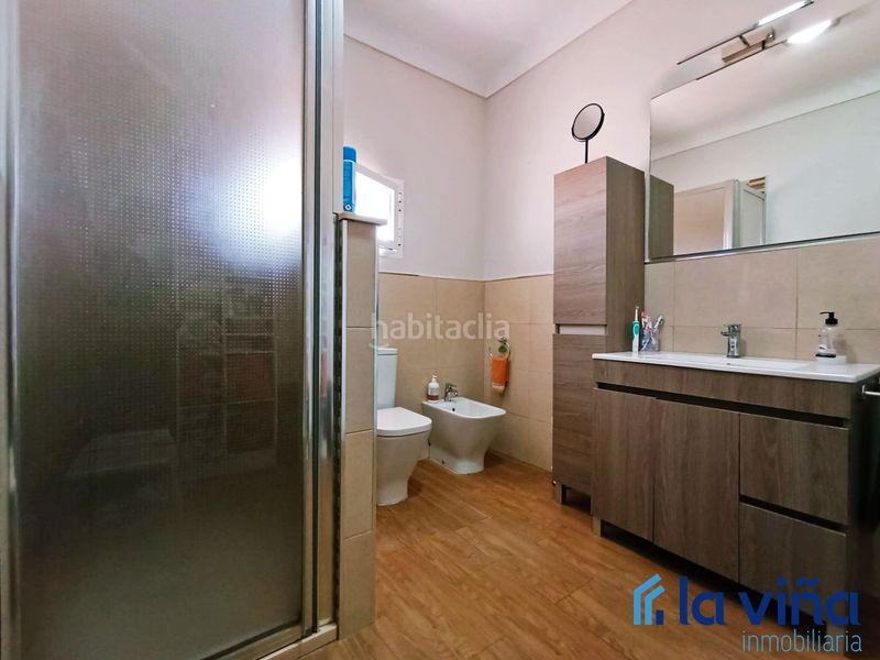 Foto 6b0e94f3-ace5-4752-ae62-cb4b3cbd3980. Casa amb aparcament a Fuente de Piedra