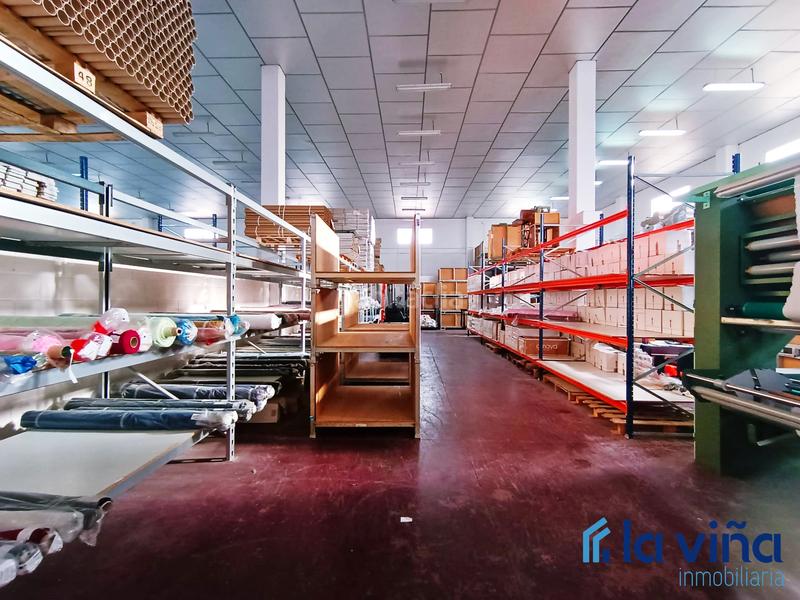 Foto 8659ffd5-eef3-480c-ac4f-19e99fdb327c. Nau industrial a Alameda