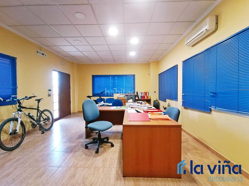 Foto ad911163-0d35-4fe7-86c2-84d65a5e8f32. Nau industrial a Alameda