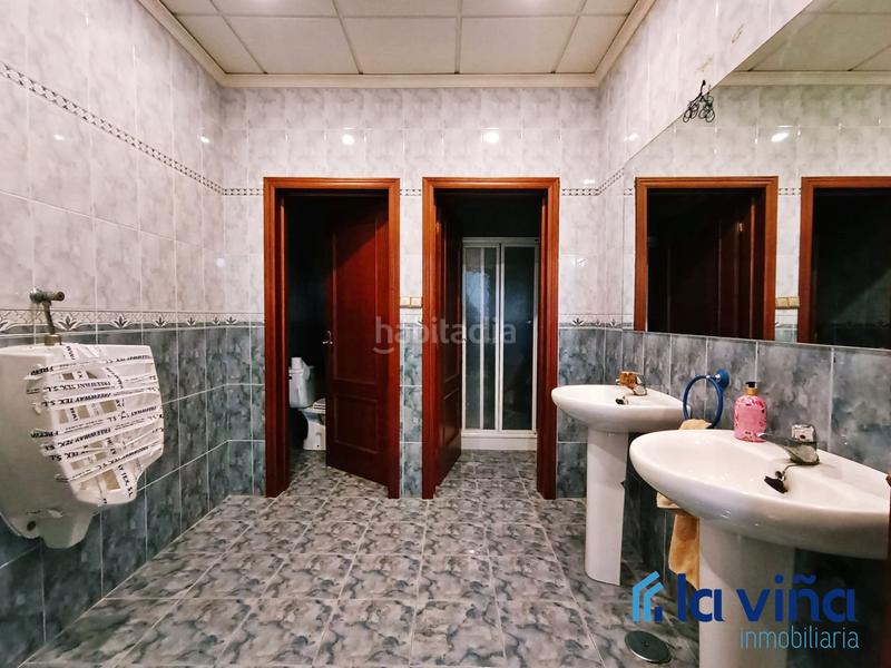 Foto f9ec2f13-e232-4999-995b-ea127a9cd874. Nau industrial a Alameda