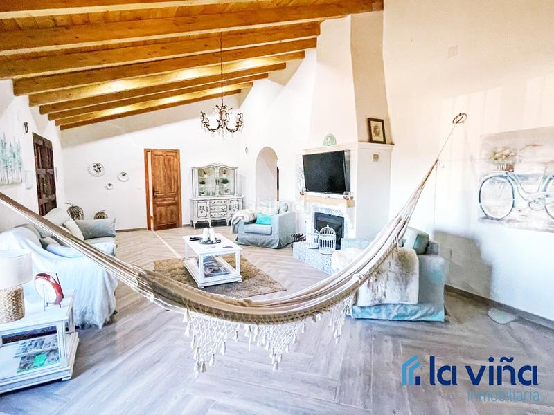 Foto a5970688-b856-4ab7-b55b-ffcc6831b4bc. Casa amb xemeneia a Villanueva De La Concepción