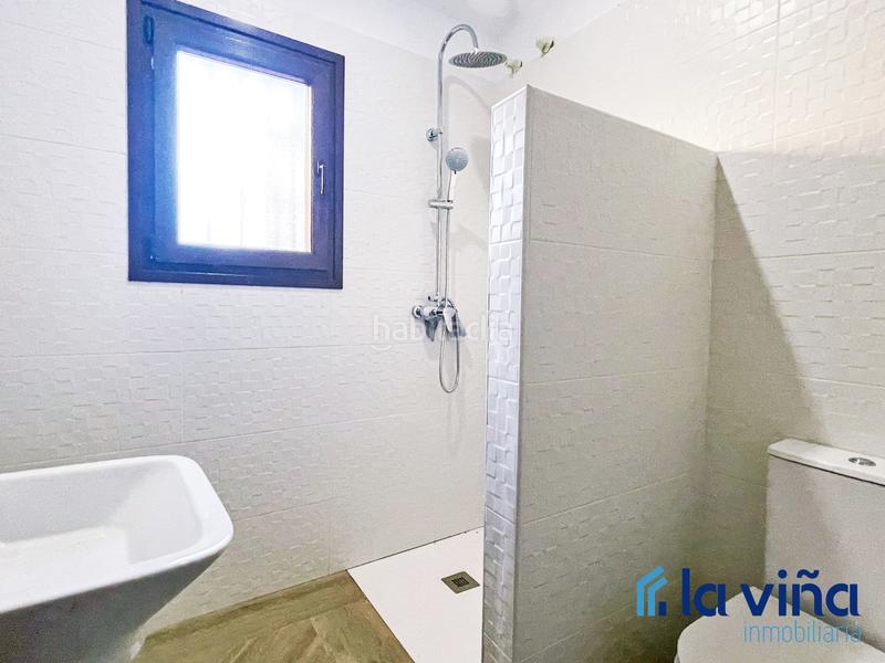 Foto bd52e74c-330f-439a-80d4-1e4c98a53c2b. Casa amb xemeneia a Villanueva De La Concepción