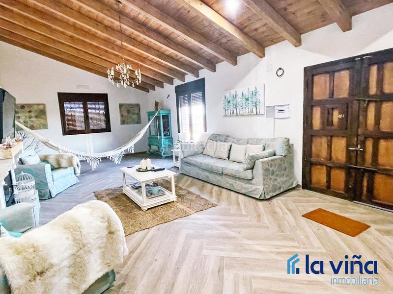 Foto dc2ce0bc-90ee-4663-934a-0022b86c684e. Casa amb xemeneia a Villanueva De La Concepción