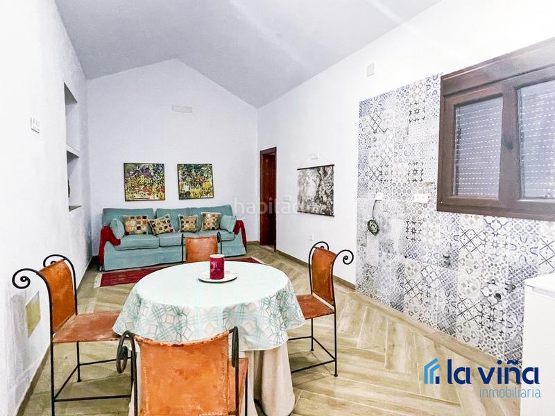 Foto f7a012e0-d7da-417e-9e6f-8d1f4ea6ef03. Casa amb xemeneia a Villanueva De La Concepción