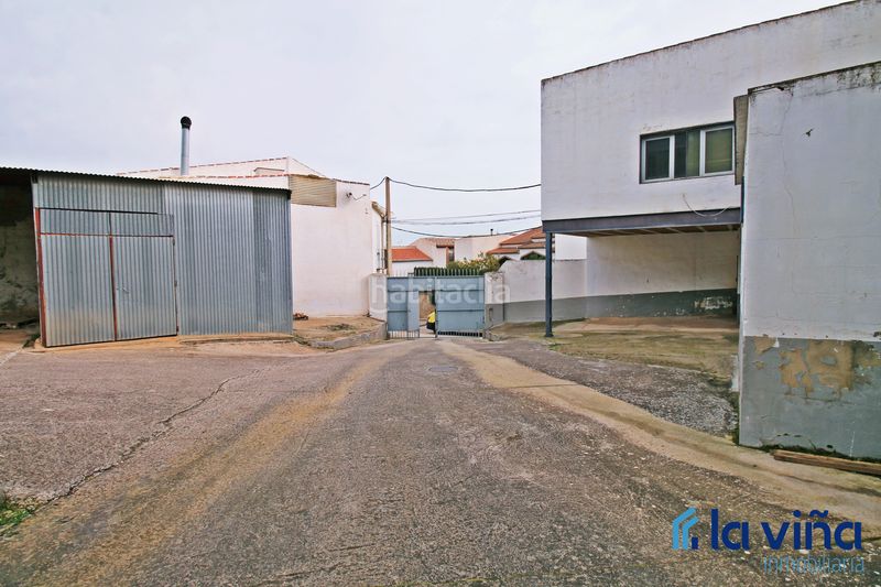 Foto b0c59feb-292f-4322-becc-4a3025e57374. Nau industrial a Alameda