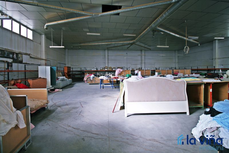 Foto cfb14084-1180-4666-a5cd-242da5db9f75. Nau industrial a Alameda