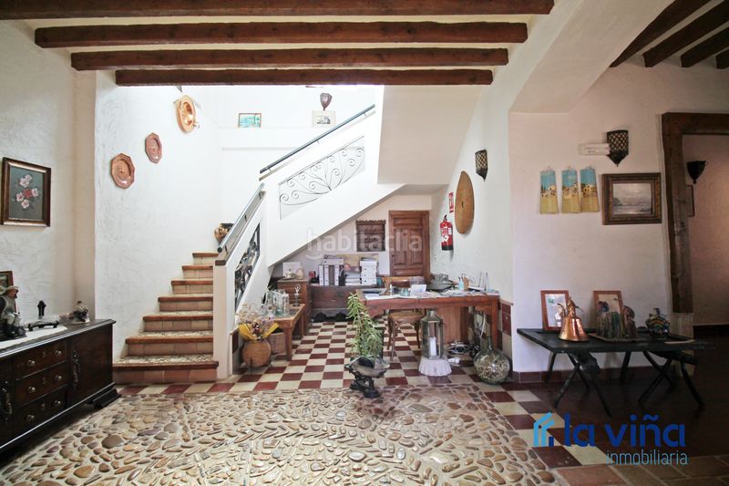 Foto 214109cf-521d-4263-b931-a9a8db6ec089. Masia amb xemeneia aparcament piscina a Martín de la Jara