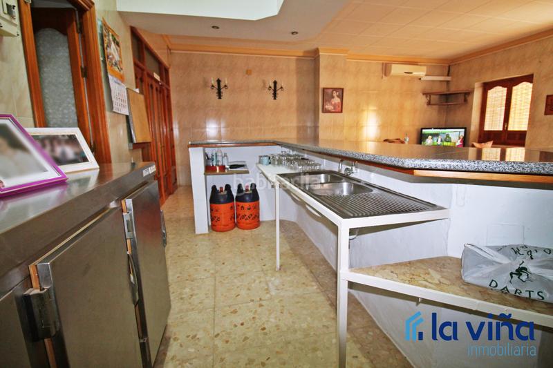 Foto cd4d3e55-a7af-4e8f-8f55-2b4c5a3436d1. Casa ref. 251024841 se vende casa con local en bobadilla estacion (malaga) en Antequera