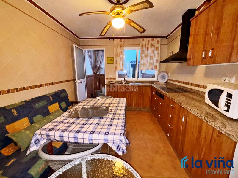 Foto 43dcaa87-61e9-42cc-9c1e-3de5ac480cdc. Casa aparellada a Encinas Reales