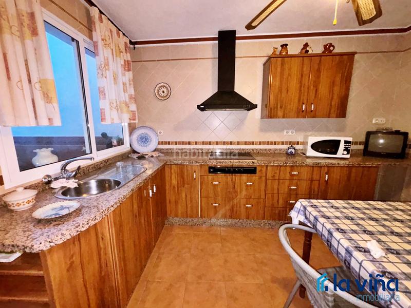 Foto 80278ffd-588c-44c2-9c55-e9fb16a83d3c. Casa aparellada a Encinas Reales