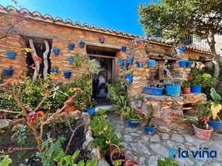 Casa aparellada a Alameda. Ref. 260225886 se vende casa en alameda (málaga)