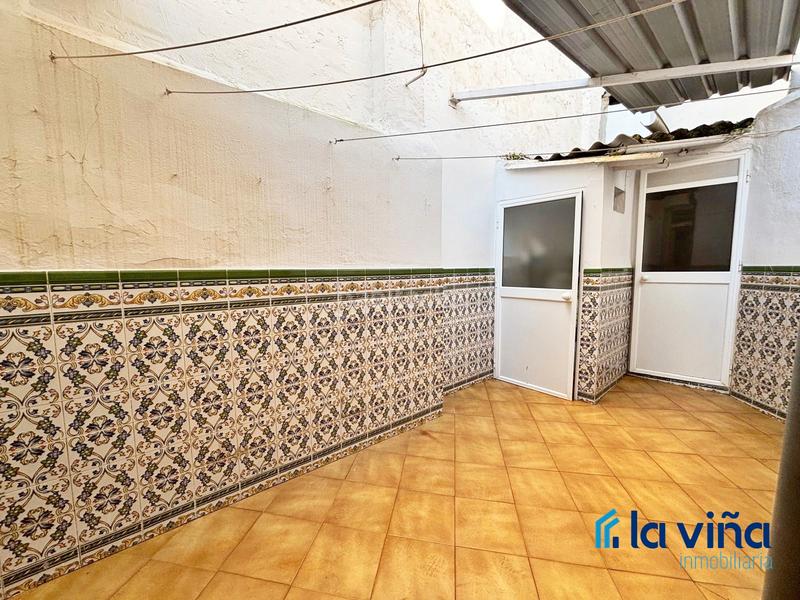 Foto b77cf544-d30a-4966-85a1-2b7ca4d71bda. Casa ref:100325889 se vende casa de dos plantas en benameji (córdoba). en Benamejí