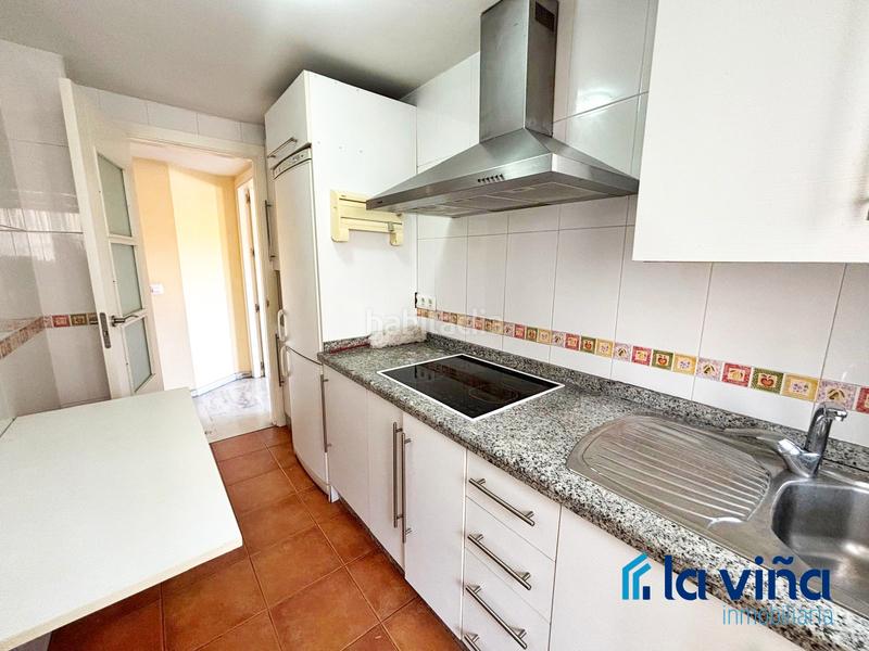 Foto e64b16e7-6456-4f15-94a4-2f87d8980610. Piso ref:130525924 se vende piso en primera planta en rincon de la victoria (málaga). en Rincón de la Victoria