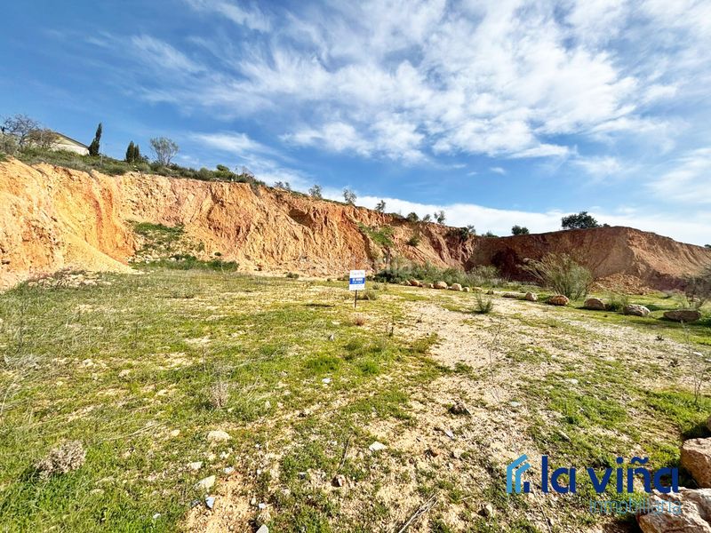 Foto 1f5d1acd-fb9e-4834-add0-18185a92c69b. Terreny residencial a Loja
