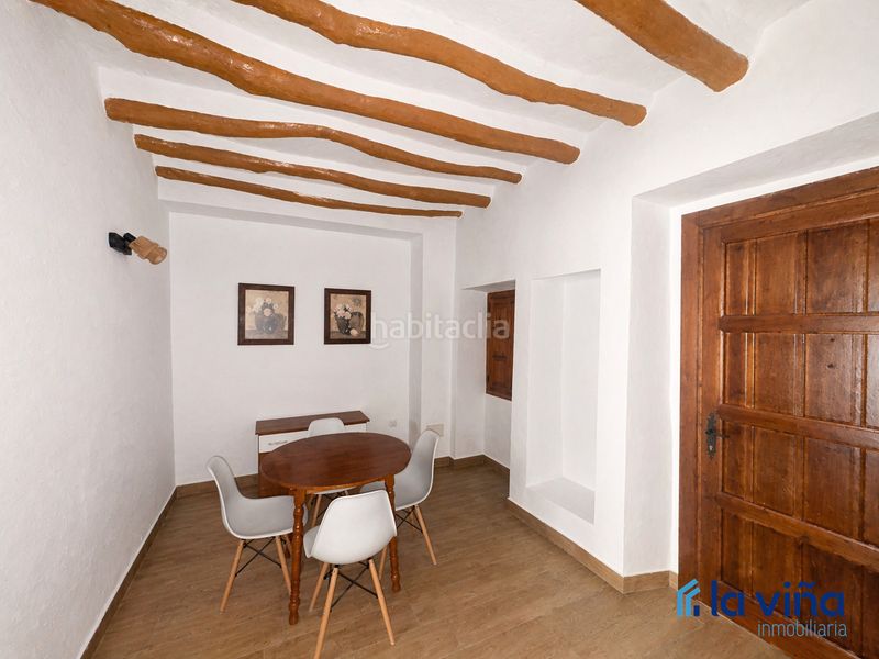 Foto 9c328001-c008-469b-abbe-8589623d19a8. Casa amb xemeneia piscina a Cuevas Bajas