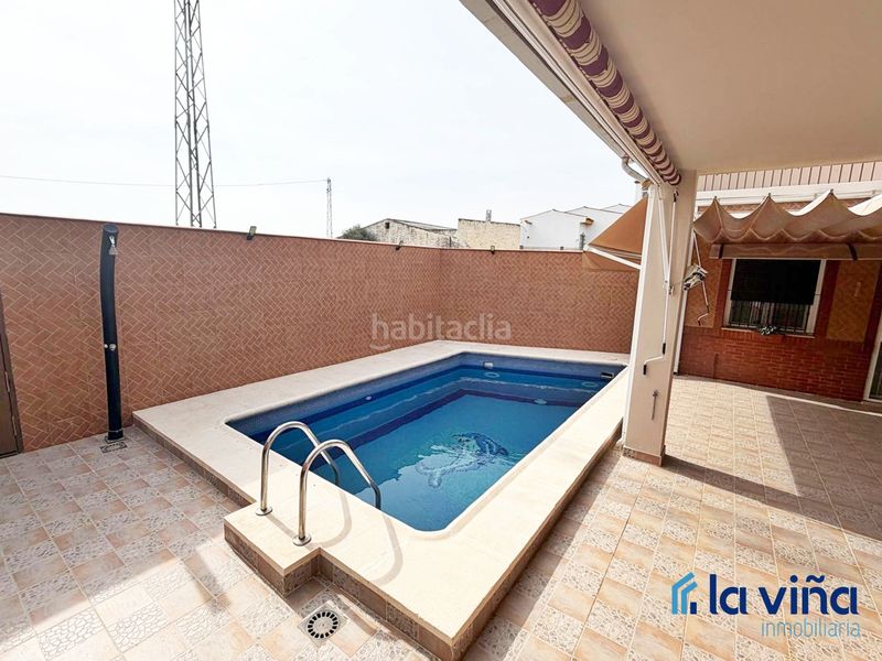 Foto 7a302a0c-3d42-4b8f-80bf-3b2355228e3b. Casa amb calefacció aparcament piscina a Fuente de Piedra