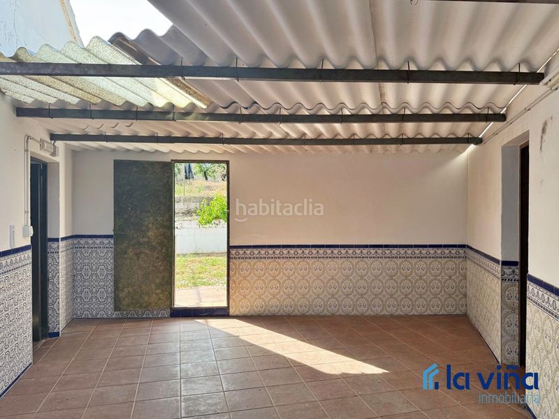 Foto d96740ea-0b0a-4eb3-9967-aa32836dba8e. Casa amb aparcament a Loja