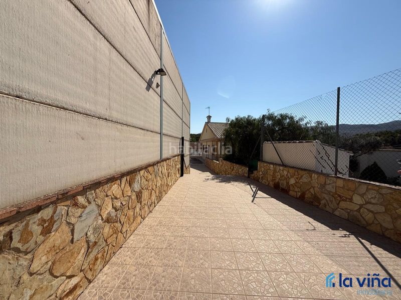 Foto edc8ac76-a14c-482e-a0ba-59fb73a5fd04. Casa amb xemeneia calefacció piscina a Loja