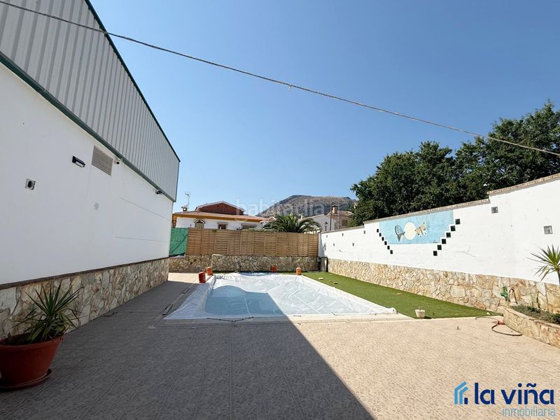 Foto ff1cce14-20f4-42ff-b6a0-4a476c9fdf57. Casa amb xemeneia calefacció piscina a Loja