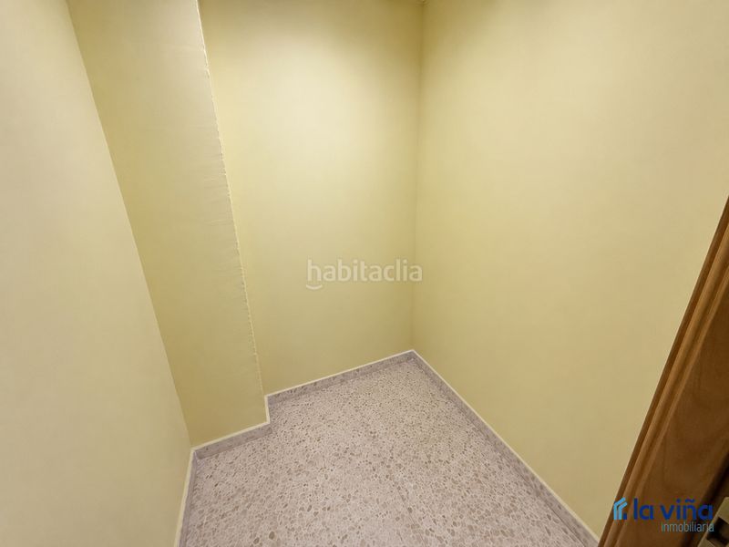 Foto 1d2207ce-f8a9-451a-925c-82f0b743c2ce. Local comercial a Loja