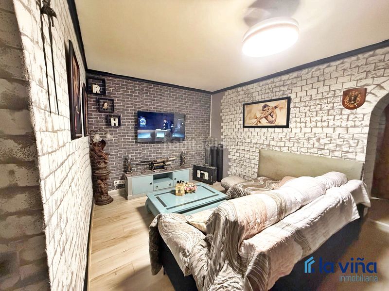 Foto 43bd7b3b-a29e-4be1-81c7-4a6db85fc59b. Casa a Alameda