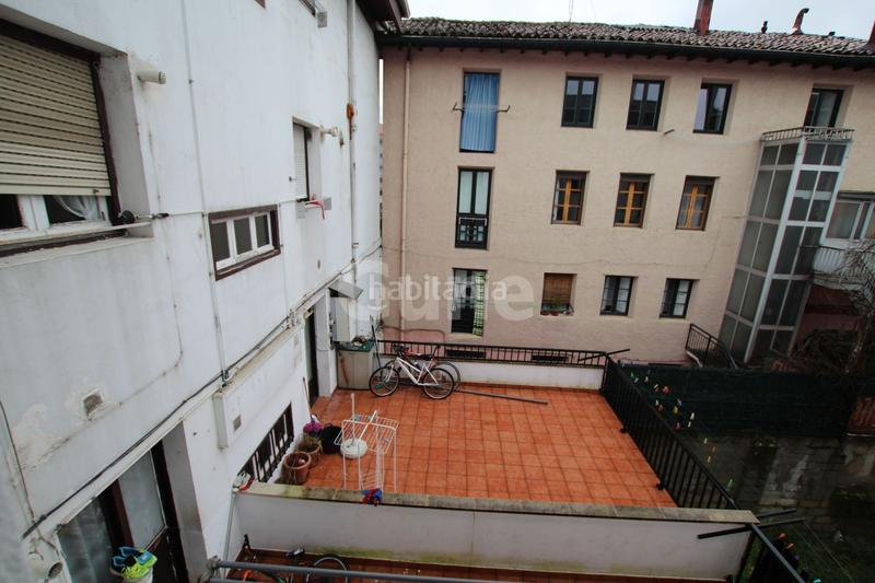 Foto db9fb196-bf1c-4a08-a437-b629b25a15e8. Piso vivienda en venta reformada y muy soleada de 60 m en san andrés, en Ormaiztegi