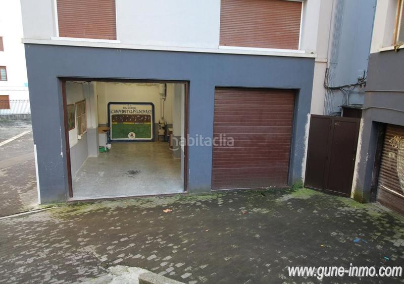 Foto a59d6933-8095-4ecb-af86-1609c57171c1. Aparcament cotxe a Beasain
