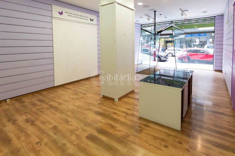 Foto d7e9669c-67fa-4af6-b0af-3226fbad9cf2. Lloguer local comercial a Beasain