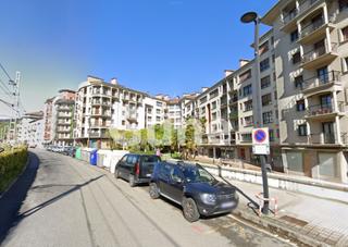 Local Comercial  Secundino esnaola. Se vende local comercial céntrico.  calle secundinos snaola