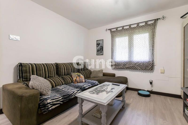 Foto 71915f39-e948-4b18-963e-fd303fbf60a3. Piso  en venta en Legorreta