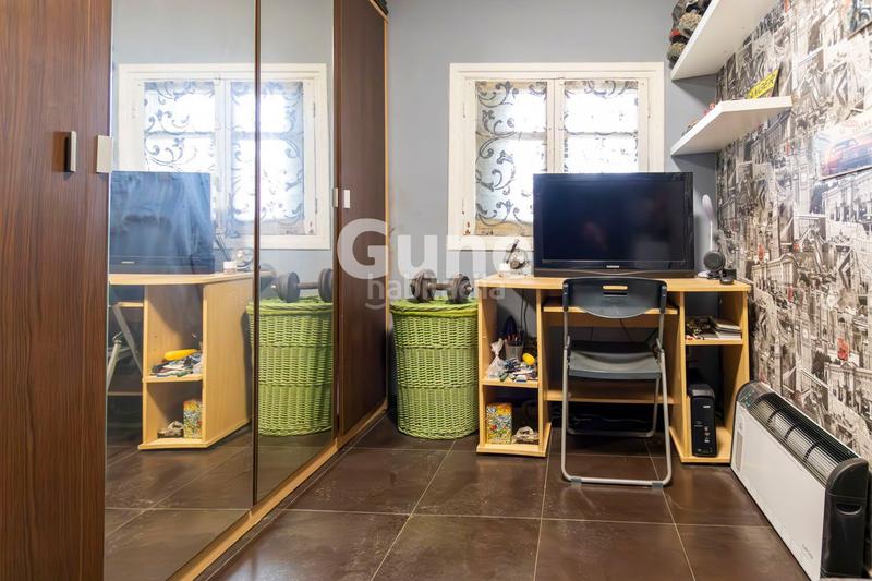 Foto cbd7e42f-6a11-4fe2-b63d-143de8faf3cf. Piso  en venta en Legorreta