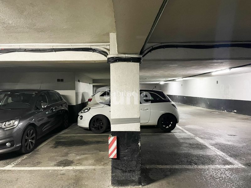 Foto 1a22baed-c2f9-4d7d-82a6-b0c0575517aa. Aparcament cotxe a Beasain