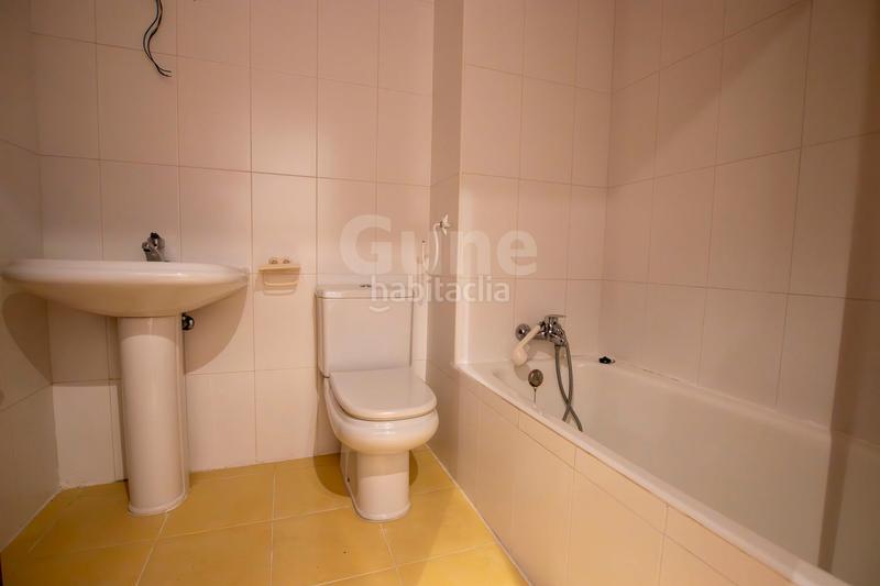 Foto f2ea72ac-98d1-401e-8a27-a6de0a0474b2. Piso  en venta centro. en Urretxu