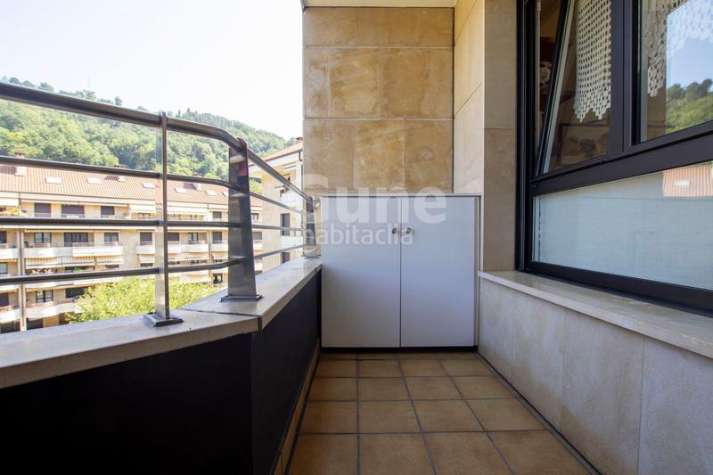 Foto c1358d6f-7951-459f-b9ab-e15e8ae22259. Pis amb calefacció aparcament piscina a Beasain