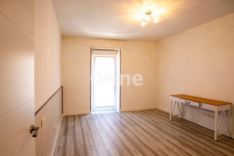 Foto 5cfaec56-2164-4f3c-aefd-569fc1a8aae5. Piso  en venta en Ordizia