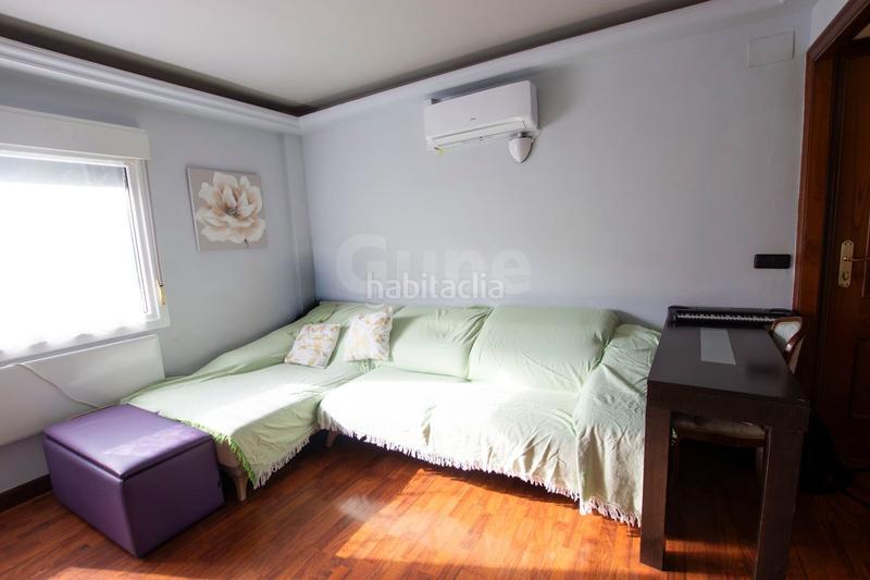 Foto 70899952-6d16-4761-9192-febb5badf709. Piso en Zumarraga