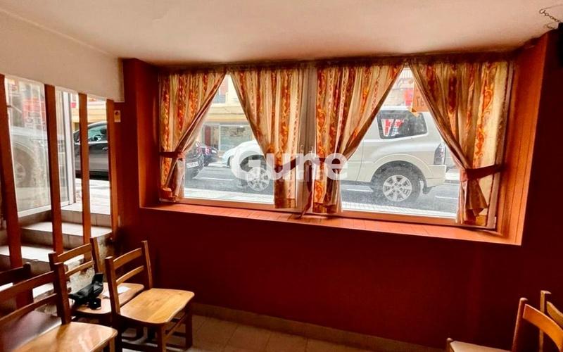 Foto a3f1e3dc-6329-4086-a31a-85bec1d0ab86. Local comercial a Beasain