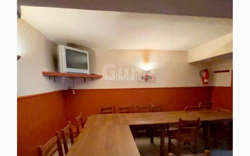 Foto dbc42a2e-6d67-4d0f-b15c-f0995eb1ed9f. Local comercial a Beasain