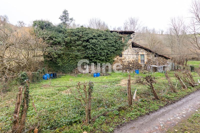 Foto be69764c-f4a8-4585-b2e1-5b4e524c62b5. House in Zumarraga
