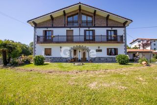 Casa adossada  Astizabal. Casa bifamiliar en venta orendain