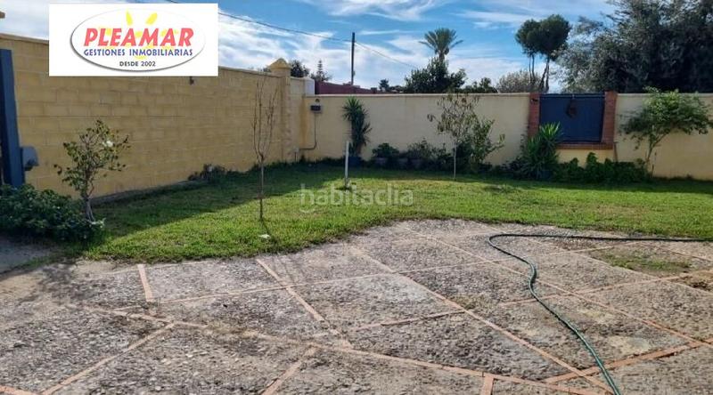 Foto 0933cdf5-b0ca-4b6e-ad6f-efaef336c46b. Casa amb aparcament a Las Tres Piedras - Costa Ballena Chipiona