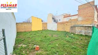 Terreny residencial a Avenida de Rota. Parcela urbana de 236 m2   zona campo de futbol
